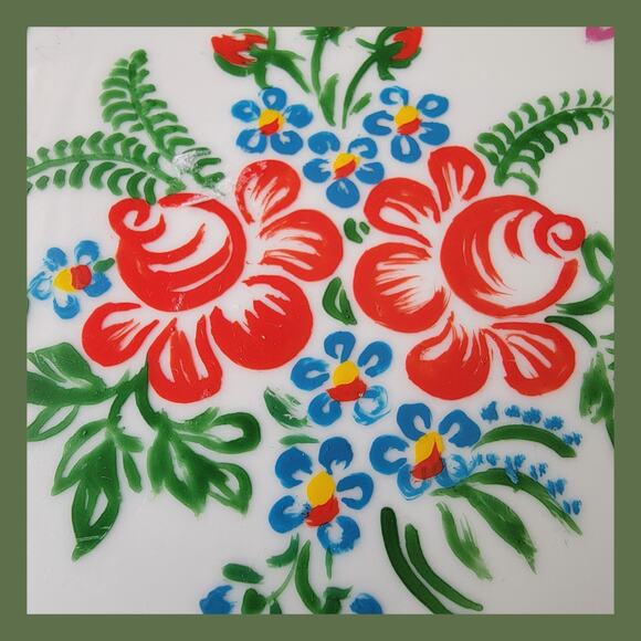 Vintage 1950s Hand-Painted TK Thun Plate from Czechoslovakia - Picture 3 of 5